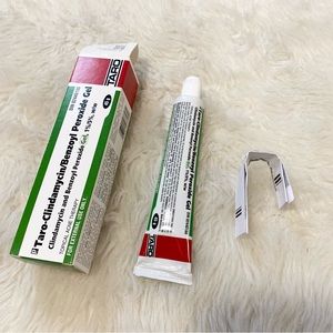 Topical acne therapy gel